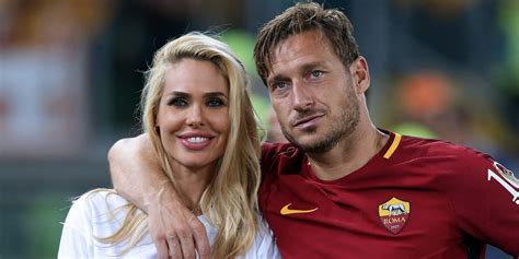 Totti e Ilary, spariti 5 Rolex contesi: uno vale 1 milione di euro